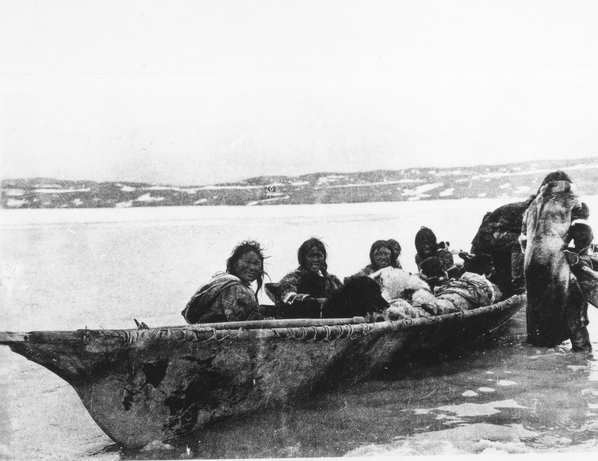 Eskimos in Umiak at Port Epivorth [Epworth], Institute for Northern Studies fonds