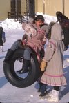 Inuit children playing., Hans Dommasch fonds